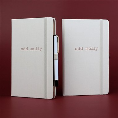 Éileamh Méadaithe Ar Chlúdaigh Leabhar Nótaí Saincheaptha